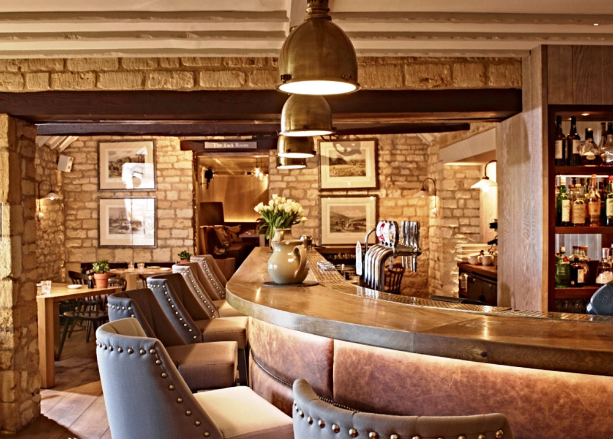 Dormy House Hotel Broadway  Bagian luar foto
