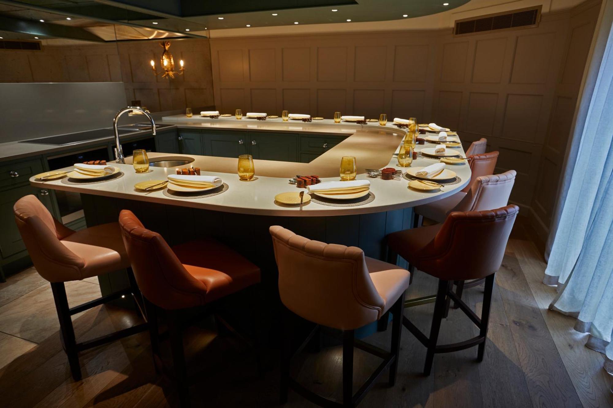 Dormy House Hotel Broadway  Bagian luar foto